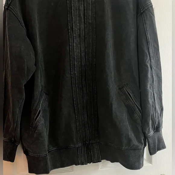 Bluevelvet/Women’s NWT Charcoal Zip Up Jacket Size S - Picture 4 of 12